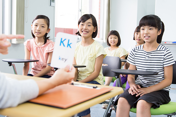 小学校英検高学年クラスの様子 小学校英検高学年クラスの様子